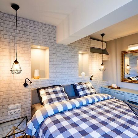 Stylish And High-End Designer Apartments In City Center София Экстерьер фото