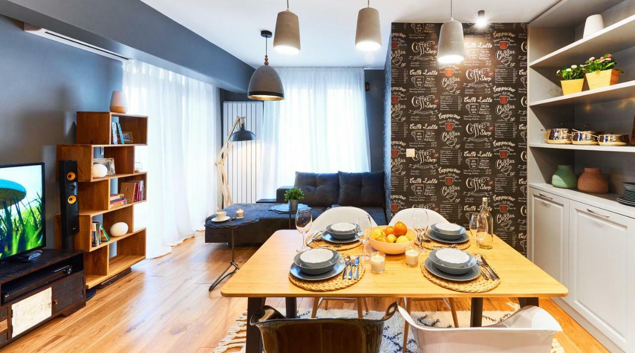 Stylish And High-End Designer Apartments In City Center София Экстерьер фото