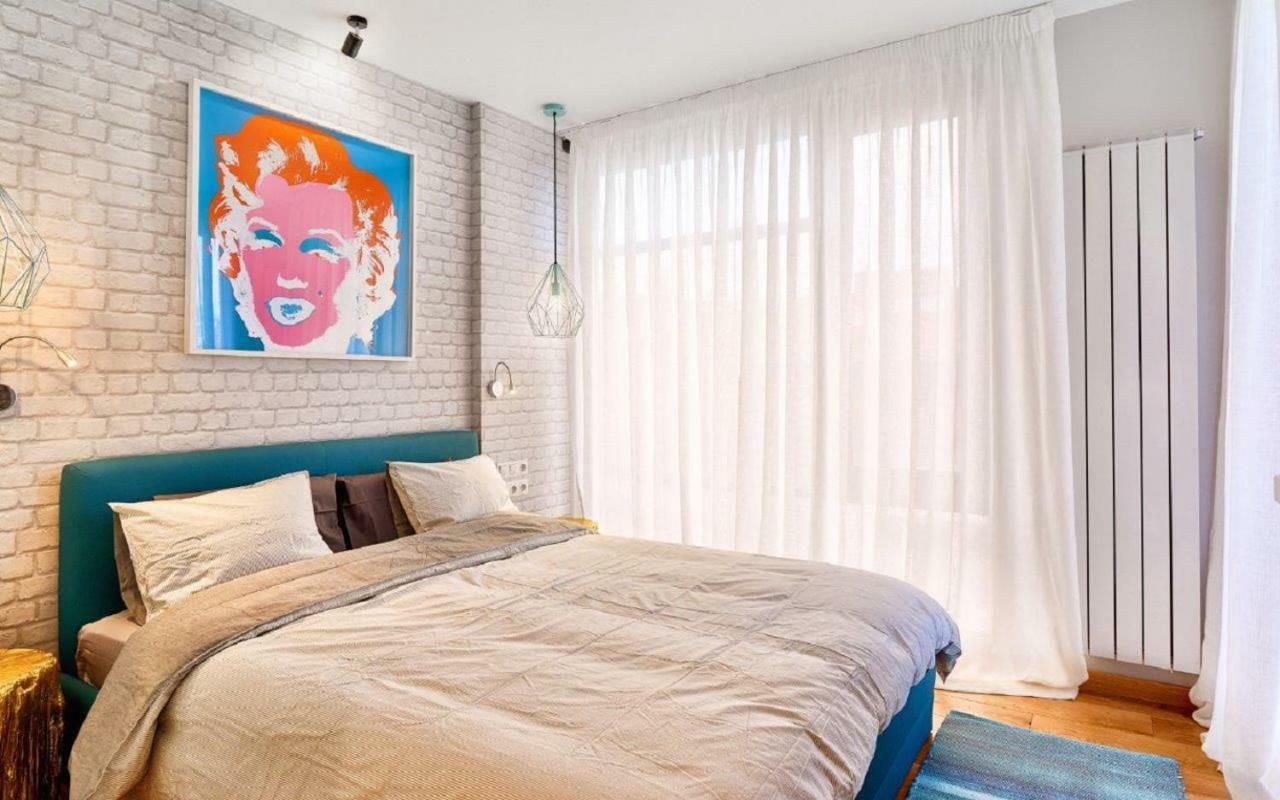 Stylish And High-End Designer Apartments In City Center София Экстерьер фото